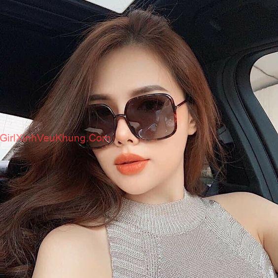 Ảnh girl xinh tóc dài đeo kính cuốn hút